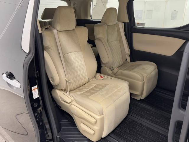 アルファードハイブリッド X 両電動ドア LEDヘッドライト ドラレコ 横滑り防止 ETC2.0車載器 クルコン リアオートエアコン ミュージックプレイヤー接続可 メモリーナビ 4WD DVD再生 3列シート ECOモード(17枚目)