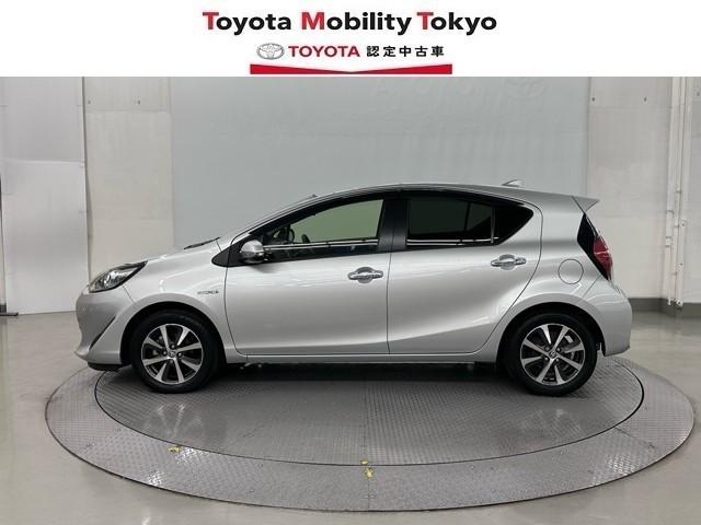 アクア Ｓスタイルブラック　ＡＵＸ端子　ＥＣＯモード　記録簿あり　バックモニタ－　ナビＴＶ　イモビライザー　スマートキープッシュスタート　アルミホイール　ＥＴＣ付き　Ｗエアバッグ　キーフリ　メモリーナビゲーション　１セグ　ＡＢＳ（4枚目）