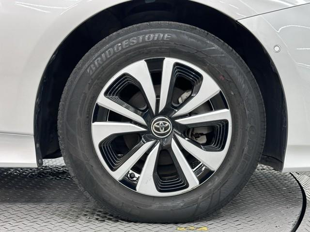 プリウスＰＨＶ Ｓセーフティプラス　アイドリングストップ　横滑り防止装置　クルーズコントロール　１オーナー　ナビＴＶ　地デジＴＶ　記録簿　キーフリー　スマートキー　ＤＶＤ　ＬＥＤライト　ミュージックプレイヤー接続可　ＥＴＣ車載器　イモビ（19枚目）