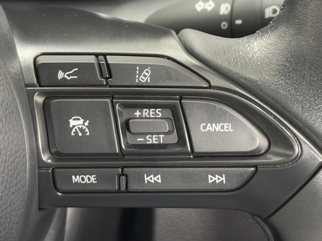 アクア Z パノラミックモニター LEDヘッドライト スマートキー 100V電源 イモビライザー アルミホイール オートクルーズコントロール 点検記録簿 フルセグTV ナビ&TV カーテンエアバッグ ETC(9枚目)