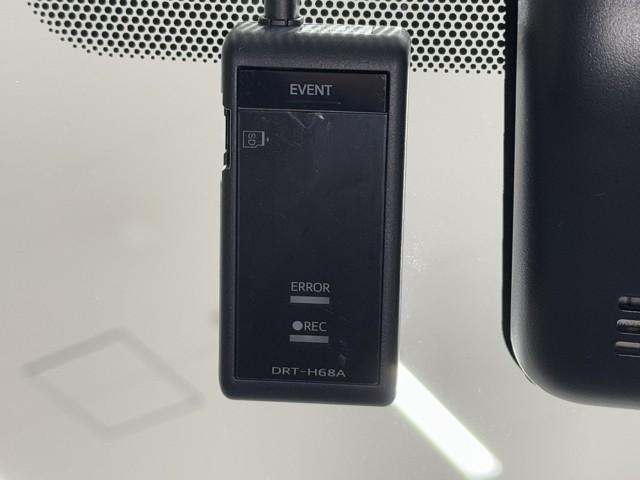 ヤリス ハイブリッドX サイドエアバッグ 盗難防止 ドラレコ VSC クルコン 4WD アイドリングストップ ETC スマートキー 寒冷地仕様 記録簿 ナビ オートエアコン ミュージックプレイヤー接続可 メモリーナビ ABS(8枚目)