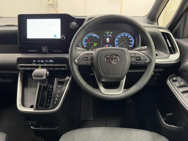 ノア ハイブリッドS-G 両電動ドア 衝突回避ブレーキ ダブルエアコン イモビ クルコン バックガイドモニター 横滑り防止装置 LEDヘッドライト ドライブレコーダー キーレス スマートキー 3列シート アイドリングストップ(4枚目)