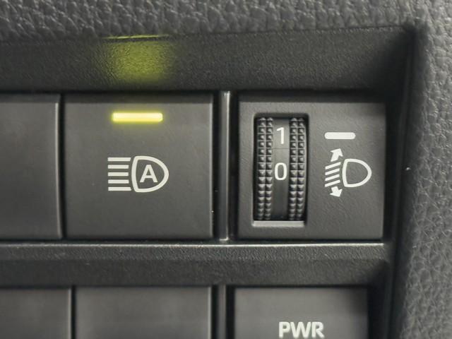 ノア ハイブリッドS-G 両電動ドア 衝突回避ブレーキ ダブルエアコン イモビ クルコン バックガイドモニター 横滑り防止装置 LEDヘッドライト ドライブレコーダー キーレス スマートキー 3列シート アイドリングストップ(9枚目)