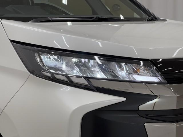 ノア ハイブリッドS-G 両電動ドア 衝突回避ブレーキ ダブルエアコン イモビ クルコン バックガイドモニター 横滑り防止装置 LEDヘッドライト ドライブレコーダー キーレス スマートキー 3列シート アイドリングストップ(17枚目)