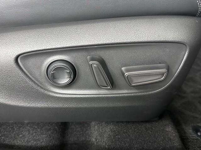 RAV4 ハイブリッドG 衝突被害軽減装置 ドライブレコーダ AC100V電源 ワンオーナ- バックモニター 整備記録簿 LEDヘッドライト スマキー 電動シ-ト AWD パワステ 横滑り防止装置 クルコン AAC ナビ AW(16枚目)