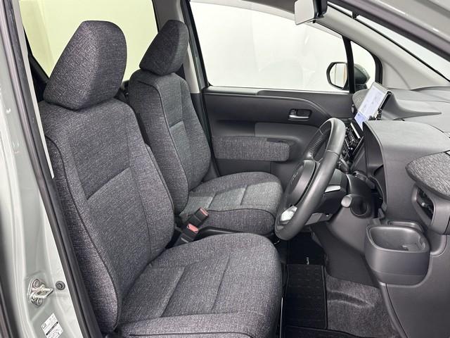 シエンタ ハイブリッドＺ　ＴＳＳ　エアバック　アルミ　キーレスエントリー　ナビＴＶ　イモビライザー　整備記録簿　バックモニター　ＬＥＤヘッドライト　ＥＴＣ車載器　横滑り防止　スマートキー　オートエアコン　サイドエアバッグ（16枚目）