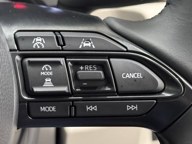 �N���[�Y�R���g���[���@�\���t���Ă��܂��B�@���x��ݒ肷��ƃA�N�Z���𓥂܂Ȃ��Ă����̑��x�ő��邱�Ƃ��ł��܂��B�@�@�������H�ł͂ƂĂ��֗��ȑ��u�Ȃ�ł��B