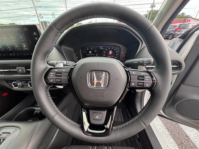 ZR-V e:HEVZ Pセンサー Bカメラ サイドエアバック パワ-シ-ト ナビTV LEDヘッドライト USB接続 地デジ Sヒーター サポカー ETC車載器 Dレコ パワーステアリング スマートキー(12枚目)