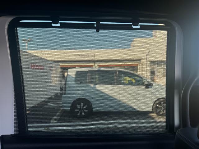 N-BOXカスタム ターボコーディネートスタイル オートクルーズ フルセグ対応 W電動ドア シートヒータ LED ESC リアカメラ ETC 整備記録簿 ソナー ベンチシート アイドリングストップ エアコン ドラレコ USB 両側電動ドア Rカメラ(22枚目)