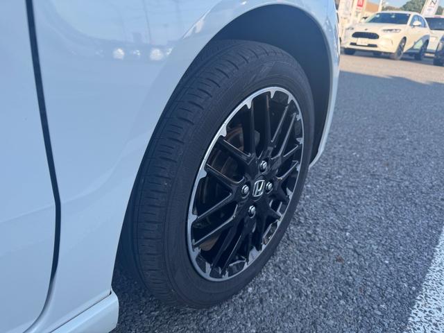 N-BOXカスタム ターボコーディネートスタイル オートクルーズ フルセグ対応 W電動ドア シートヒータ LED ESC リアカメラ ETC 整備記録簿 ソナー ベンチシート アイドリングストップ エアコン ドラレコ USB 両側電動ドア Rカメラ(26枚目)