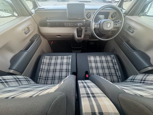 N-BOXジョイ ベースグレード 踏み間違い防止装置 Bカメラ 横滑り防止機能 LEDランプ 点検記録簿 クルーズコントロール パワーウィンドウ 前席シートヒーター スマートキー フルセグTV 両側電動ドア キーレス(4枚目)