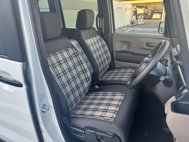 N-BOXジョイ ベースグレード 踏み間違い防止装置 Bカメラ 横滑り防止機能 LEDランプ 点検記録簿 クルーズコントロール パワーウィンドウ 前席シートヒーター スマートキー フルセグTV 両側電動ドア キーレス(5枚目)