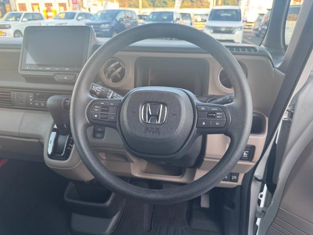 N-BOXジョイ ベースグレード 踏み間違い防止装置 Bカメラ 横滑り防止機能 LEDランプ 点検記録簿 クルーズコントロール パワーウィンドウ 前席シートヒーター スマートキー フルセグTV 両側電動ドア キーレス(13枚目)