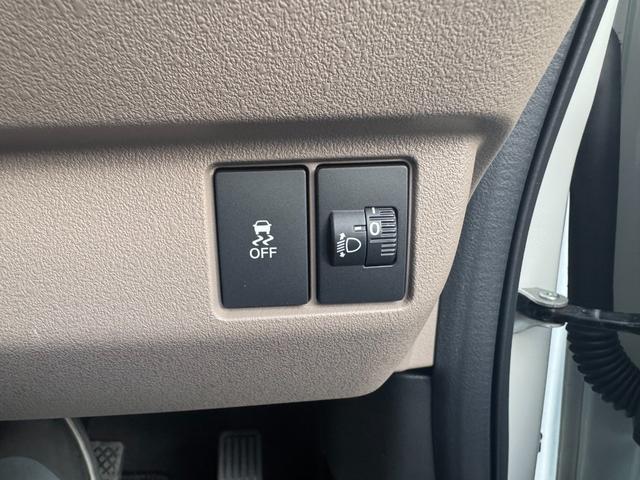 N-BOXジョイ ベースグレード 踏み間違い防止装置 Bカメラ 横滑り防止機能 LEDランプ 点検記録簿 クルーズコントロール パワーウィンドウ 前席シートヒーター スマートキー フルセグTV 両側電動ドア キーレス(18枚目)