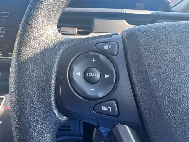 フリード＋ Ｇ・ホンダセンシング　プリクラッシュ　Ｂモニター　両側オートスライドドア　パワーウインド　スマートキー　両席エアバック　ＰＳ　フルセグ　アイドリングＳ　盗難警報装置　クルコン　横滑り防止機能　ＤＶＤ（12枚目）