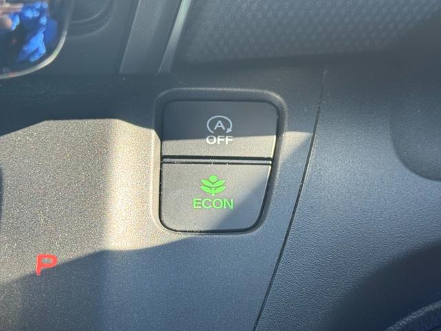 フリード＋ Ｇ・ホンダセンシング　プリクラッシュ　Ｂモニター　両側オートスライドドア　パワーウインド　スマートキー　両席エアバック　ＰＳ　フルセグ　アイドリングＳ　盗難警報装置　クルコン　横滑り防止機能　ＤＶＤ（16枚目）