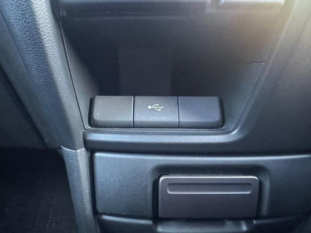 ステップワゴンスパーダ スパーダ・クールスピリットホンダセンシング　サイドエアバック　スマートキ　左右電動スライドドア　バックモニタ　Ｗエアコン　ナビ＆ＴＶ　三列シート　ＵＳＢ　助手席エアバッグ　ＡＡＣ　横滑り防止機能（19枚目）