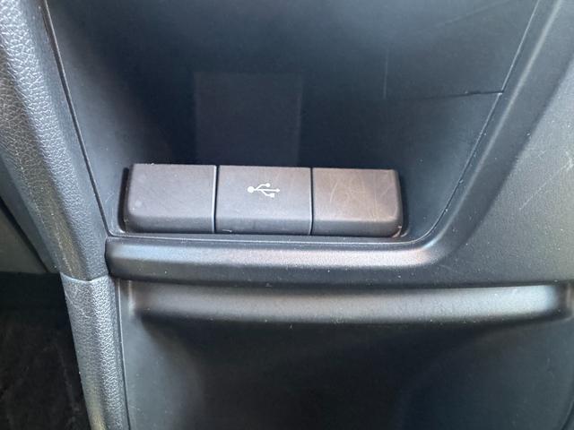 ステップワゴンスパーダ スパーダホンダセンシング　盗難防止　助手席エアバッグ　フロントカメラ　Ｗパワスラ　記録簿有　地デジ　サイドエアバッグ　ベンチシート　ＬＥＤライト　横滑り防止システム　オートエアコン　リアカメラ（21枚目）