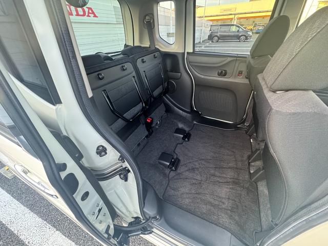 N-BOXカスタム GSSパッケージ 両側パワ-スライドドア LEDランプ TVナビ 整備記録簿 スマ-トキ- Bカメ ETC付き エアコン ESC A-STOP 盗難防止システム パワーウィンドウ DVD ABS(7枚目)