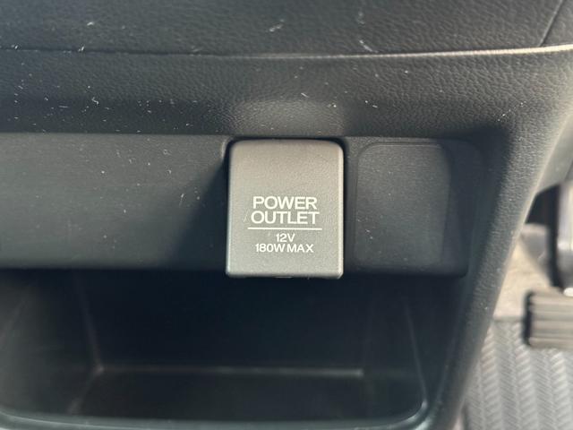 N-BOXカスタム GSSパッケージ 両側パワ-スライドドア LEDランプ TVナビ 整備記録簿 スマ-トキ- Bカメ ETC付き エアコン ESC A-STOP 盗難防止システム パワーウィンドウ DVD ABS(17枚目)