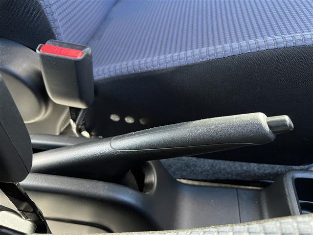L /純正オーディオ/CD/AM/FM/AUX/スズキセーフティサポート/デュアルカメラブレーキサポート/レーンキープアシスト/アイドリングストップ/コーナーセンサー/シートヒーター/オートライト PS(33枚目)