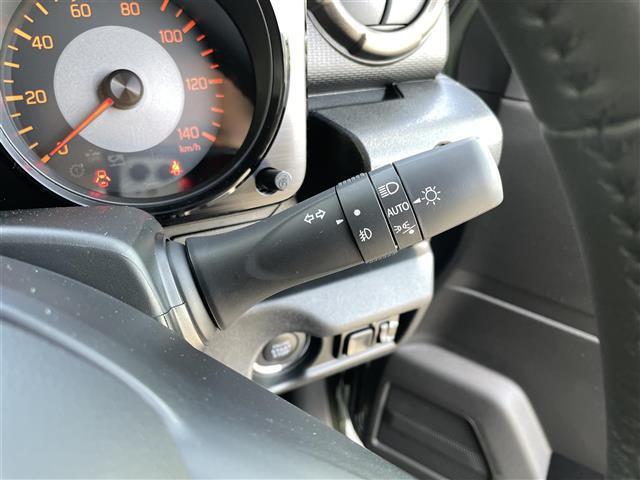 XC /届け出済み未使用車/スズキセーフサポート/デュアルブレーキサポート/誤発進抑制機能/車線逸脱防止/ふらつき警報/標識認識機能/ハイビームアシスト/シートヒーター/革巻きステアリング/スマートキー(35枚目)