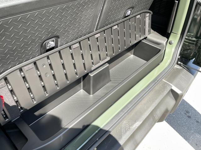 XC /届け出済み未使用車/スズキセーフサポート/デュアルブレーキサポート/誤発進抑制機能/車線逸脱防止/ふらつき警報/標識認識機能/ハイビームアシスト/シートヒーター/革巻きステアリング/スマートキー(57枚目)