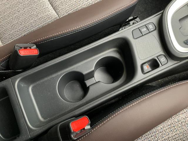 Z トヨタセーフティセンス レーダークルーズコントロール 純正ディスプレイオーディオ BT パノラミックビューモニター 革巻きステアリング ステアリングスイッチ ハーフレザーシート シートヒーター(52枚目)