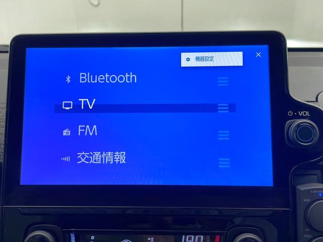 ハイブリッドＺ　５人乗り／トヨタセーフティセンス／純正１０．５型ディスプレイ／ナビ機能／フルセグ／バックカメラ／ドラレコ／ＥＴＣ／ＢＳＭ／両側電動スライドドア／ハンドルヒーター／シートヒーター／ＬＥＤ／１５００Ｗ給電(6枚目)