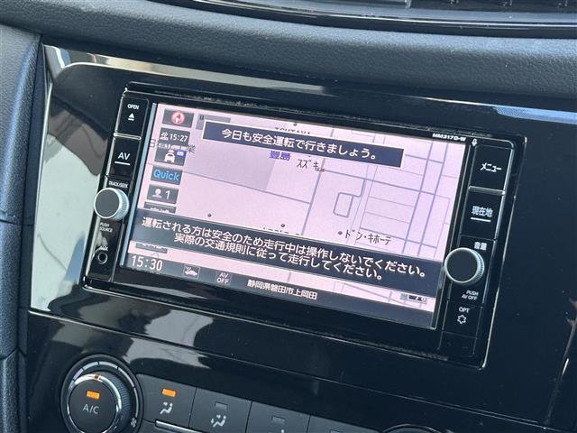 エクストレイル ２０Ｓ　純正７インチナビ／Ｂｌｕｅｔｏｏｔｈ／ＣＤ／ＤＶＤ／ＥＴＣ／４ＷＤ／リモコンキー／バックカメラ／オートライト／純正フロアマット／合皮シート／フルフラットシート／リアウウィンドウ曇り止め／純正１７ＳＷ／（4枚目）