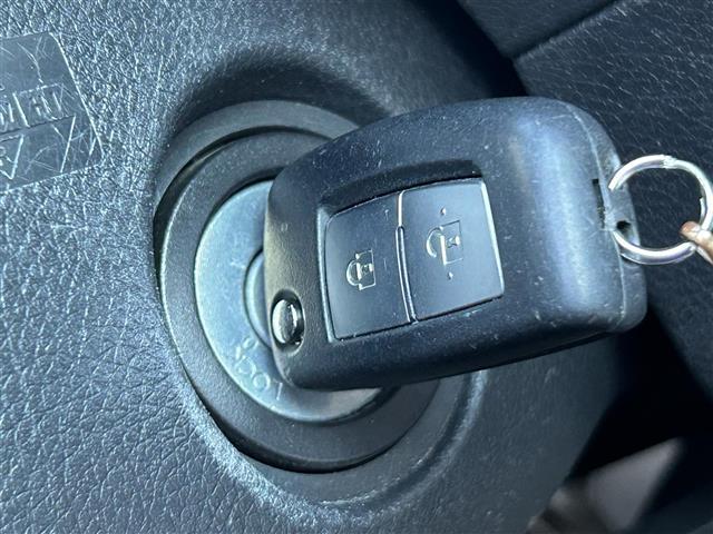 エクストレイル ２０Ｓ　純正７インチナビ／Ｂｌｕｅｔｏｏｔｈ／ＣＤ／ＤＶＤ／ＥＴＣ／４ＷＤ／リモコンキー／バックカメラ／オートライト／純正フロアマット／合皮シート／フルフラットシート／リアウウィンドウ曇り止め／純正１７ＳＷ／（19枚目）