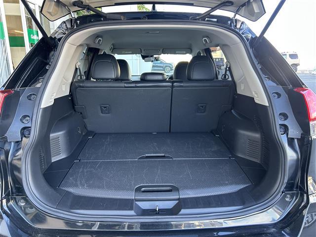 エクストレイル ２０Ｓ　純正７インチナビ／Ｂｌｕｅｔｏｏｔｈ／ＣＤ／ＤＶＤ／ＥＴＣ／４ＷＤ／リモコンキー／バックカメラ／オートライト／純正フロアマット／合皮シート／フルフラットシート／リアウウィンドウ曇り止め／純正１７ＳＷ／（29枚目）