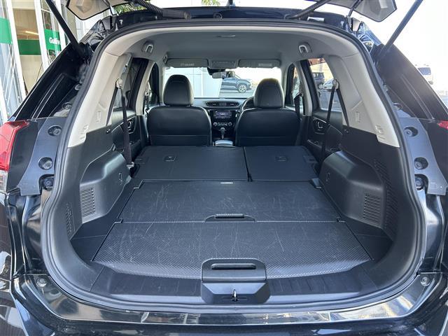 エクストレイル ２０Ｓ　純正７インチナビ／Ｂｌｕｅｔｏｏｔｈ／ＣＤ／ＤＶＤ／ＥＴＣ／４ＷＤ／リモコンキー／バックカメラ／オートライト／純正フロアマット／合皮シート／フルフラットシート／リアウウィンドウ曇り止め／純正１７ＳＷ／（30枚目）