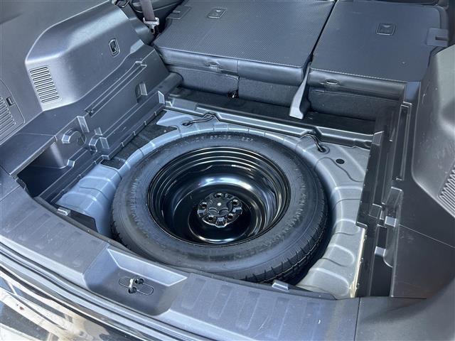 エクストレイル ２０Ｓ　純正７インチナビ／Ｂｌｕｅｔｏｏｔｈ／ＣＤ／ＤＶＤ／ＥＴＣ／４ＷＤ／リモコンキー／バックカメラ／オートライト／純正フロアマット／合皮シート／フルフラットシート／リアウウィンドウ曇り止め／純正１７ＳＷ／（32枚目）
