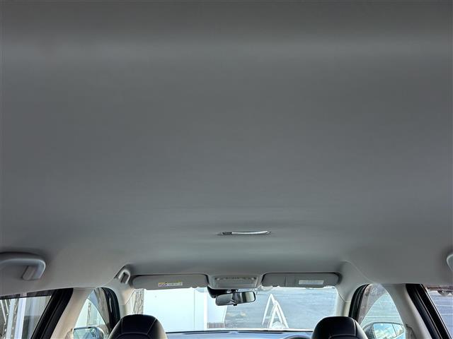 エクストレイル ２０Ｓ　純正７インチナビ／Ｂｌｕｅｔｏｏｔｈ／ＣＤ／ＤＶＤ／ＥＴＣ／４ＷＤ／リモコンキー／バックカメラ／オートライト／純正フロアマット／合皮シート／フルフラットシート／リアウウィンドウ曇り止め／純正１７ＳＷ／（33枚目）