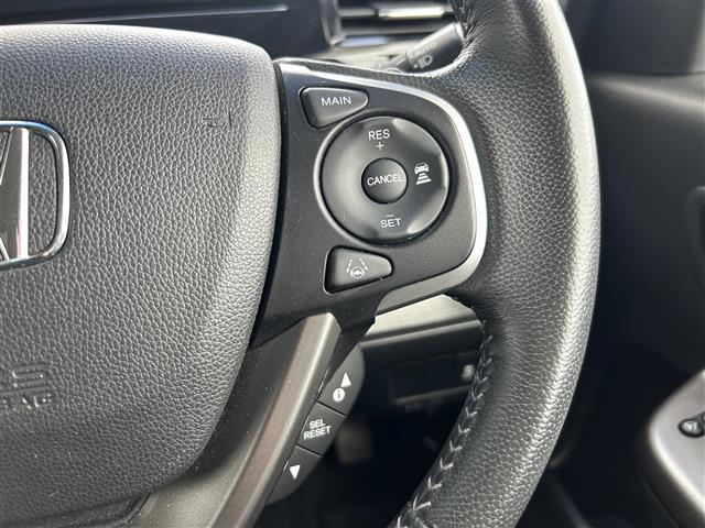 ステップワゴンスパーダ スパーダ　ホンダセンシング　８人乗り／純正１０型ナビ／バックカメラ／Ｂｌｕｅｔｏｏｔｈ／ＣＤ／ＤＶＤ／ＦＭ／ＡＭ／純正後席モニター／両側電動スライドドア／ＥＴＣ／追従クルコン後席オートエアコン／ＬＥＤヘッドライト／純正１６ＡＷ／（20枚目）