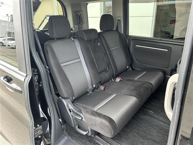 ステップワゴンスパーダ スパーダ　ホンダセンシング　８人乗り／純正１０型ナビ／バックカメラ／Ｂｌｕｅｔｏｏｔｈ／ＣＤ／ＤＶＤ／ＦＭ／ＡＭ／純正後席モニター／両側電動スライドドア／ＥＴＣ／追従クルコン後席オートエアコン／ＬＥＤヘッドライト／純正１６ＡＷ／（27枚目）