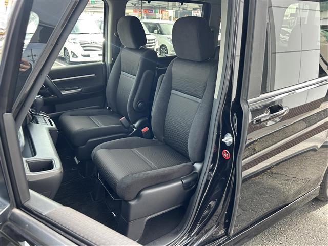 ステップワゴンスパーダ スパーダ　ホンダセンシング　８人乗り／純正１０型ナビ／バックカメラ／Ｂｌｕｅｔｏｏｔｈ／ＣＤ／ＤＶＤ／ＦＭ／ＡＭ／純正後席モニター／両側電動スライドドア／ＥＴＣ／追従クルコン後席オートエアコン／ＬＥＤヘッドライト／純正１６ＡＷ／（29枚目）