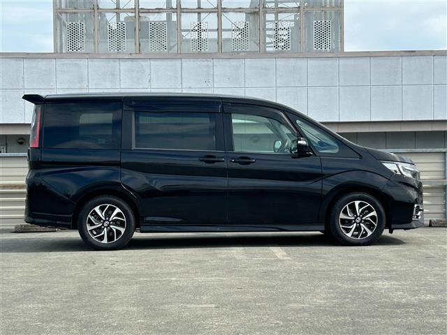 ステップワゴンスパーダ スパーダ　ホンダセンシング　８人乗り／純正１０型ナビ／バックカメラ／Ｂｌｕｅｔｏｏｔｈ／ＣＤ／ＤＶＤ／ＦＭ／ＡＭ／純正後席モニター／両側電動スライドドア／ＥＴＣ／追従クルコン後席オートエアコン／ＬＥＤヘッドライト／純正１６ＡＷ／（35枚目）