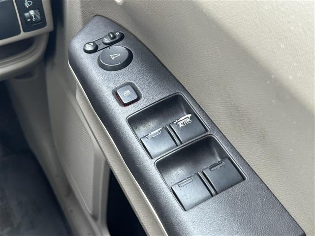 ライフ Ｇ　オーディオディスプレイ／ＦＭ／ＡＭ／ＣＤ／ＡＵＸフルフラットシート／バックカメラ／エアバッグ／スマートキー／ハロゲンヘッドライト／パワーステアリング／パワーウィンドウ／純正フロアマット／純正１３ＳＷ／（11枚目）