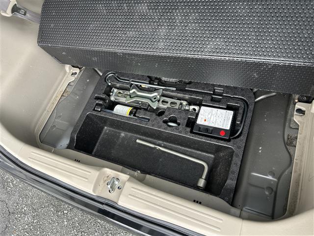 ライフ Ｇ　オーディオディスプレイ／ＦＭ／ＡＭ／ＣＤ／ＡＵＸフルフラットシート／バックカメラ／エアバッグ／スマートキー／ハロゲンヘッドライト／パワーステアリング／パワーウィンドウ／純正フロアマット／純正１３ＳＷ／（28枚目）