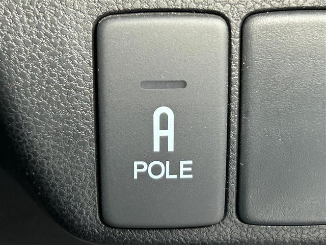 フィットハイブリッド スマートセレクション 社外7型ナビ/CD/DVD/FM/AM/USB/ワンセグTV/バックカメラ/オートライト/ETC車載器/スマートキー/クルーズコントロール/純正フロアマット/エアバッグ/オートエアコン/純正15AW/(8枚目)