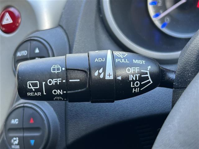 フィットハイブリッド スマートセレクション 社外7型ナビ/CD/DVD/FM/AM/USB/ワンセグTV/バックカメラ/オートライト/ETC車載器/スマートキー/クルーズコントロール/純正フロアマット/エアバッグ/オートエアコン/純正15AW/(16枚目)