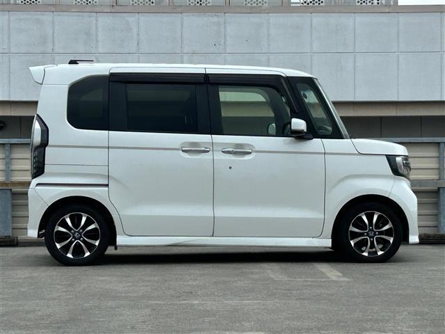 N-BOXカスタム G・Lホンダセンシング 社外7型ナビ/DVD/SD/Bluetooth/USB/フルセグTV/スマートキー/クルーズコントロール/片側電動スライド/純正フロアマット/LEDライト/オートライト/オートハイビーム/純正14AW(36枚目)