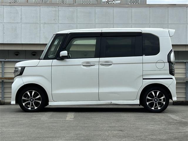 N-BOXカスタム G・Lホンダセンシング 社外7型ナビ/DVD/SD/Bluetooth/USB/フルセグTV/スマートキー/クルーズコントロール/片側電動スライド/純正フロアマット/LEDライト/オートライト/オートハイビーム/純正14AW(40枚目)