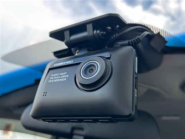 フリード G・ホンダセンシング 社外7インチナビ/Bluetooth/CD/DVD/ホンダセンシング/クルーズコントロール/ETC/両側パワースライドドア/レーンキープアシスト/3列シート/チップアップシート/ドラレコ/純正15AW(12枚目)