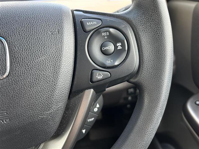 フリード G・ホンダセンシング 社外7インチナビ/Bluetooth/CD/DVD/ホンダセンシング/クルーズコントロール/ETC/両側パワースライドドア/レーンキープアシスト/3列シート/チップアップシート/ドラレコ/純正15AW(15枚目)