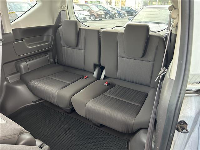 フリード G・ホンダセンシング 社外7インチナビ/Bluetooth/CD/DVD/ホンダセンシング/クルーズコントロール/ETC/両側パワースライドドア/レーンキープアシスト/3列シート/チップアップシート/ドラレコ/純正15AW(26枚目)