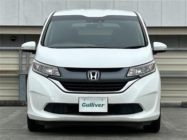 フリード G・ホンダセンシング 社外7インチナビ/Bluetooth/CD/DVD/ホンダセンシング/クルーズコントロール/ETC/両側パワースライドドア/レーンキープアシスト/3列シート/チップアップシート/ドラレコ/純正15AW(32枚目)