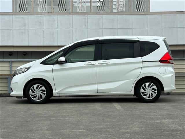 フリード G・ホンダセンシング 社外7インチナビ/Bluetooth/CD/DVD/ホンダセンシング/クルーズコントロール/ETC/両側パワースライドドア/レーンキープアシスト/3列シート/チップアップシート/ドラレコ/純正15AW(38枚目)